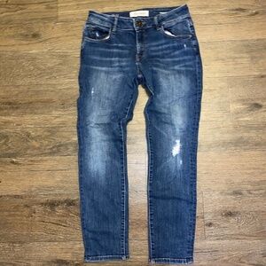 DL1961 Davis skinny boyfriend size 25 jeans